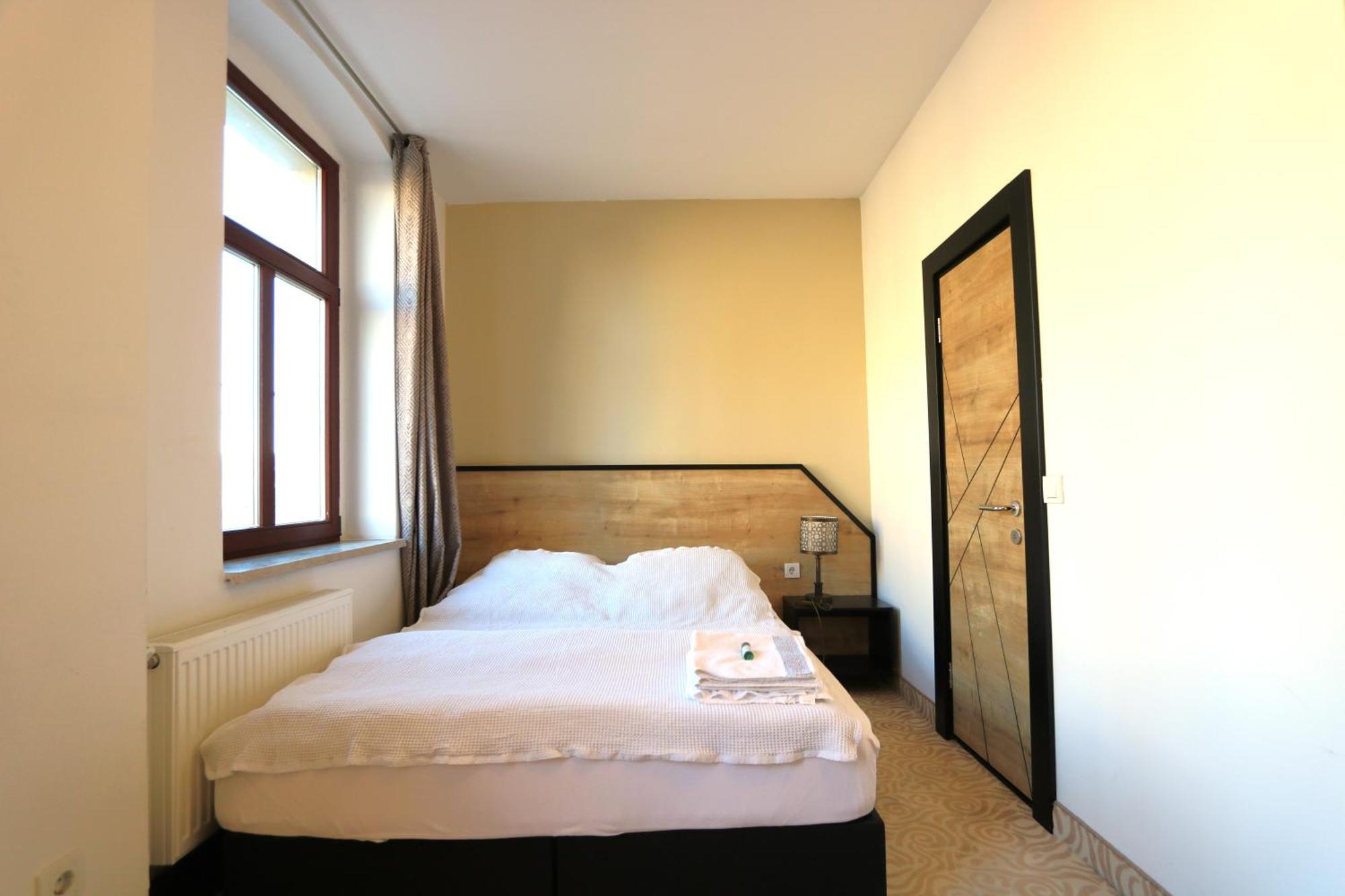Am Fluss Saale Hotel Weissenfels Exterior photo